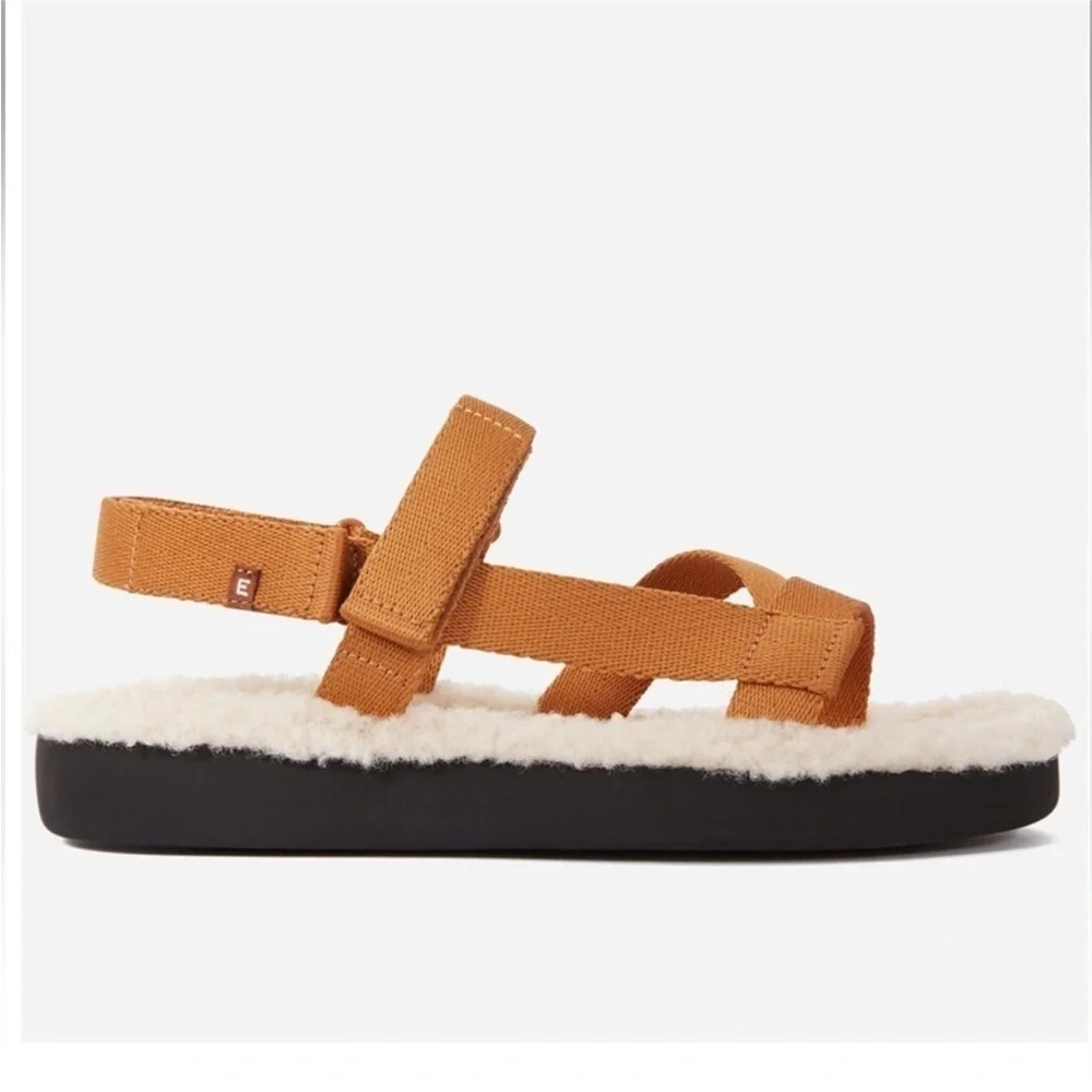 EVERLANE The Renew Teddy Sherpa Faux Fur Sport Sandals in Brown Sugar